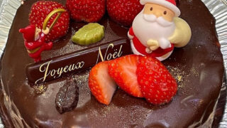 【1人で37台のクリスマスケーキ製造】